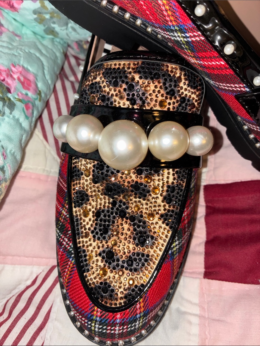 NEW Betsey Johnson Red Plaid & Leopard Print Pearl-Trim Loafers 8.5 - Picture 5 of 13